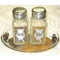 Art Glass Salt & Pepper Shakers Shabat Kodesh Set with Tray Made in Israel by Lily ART