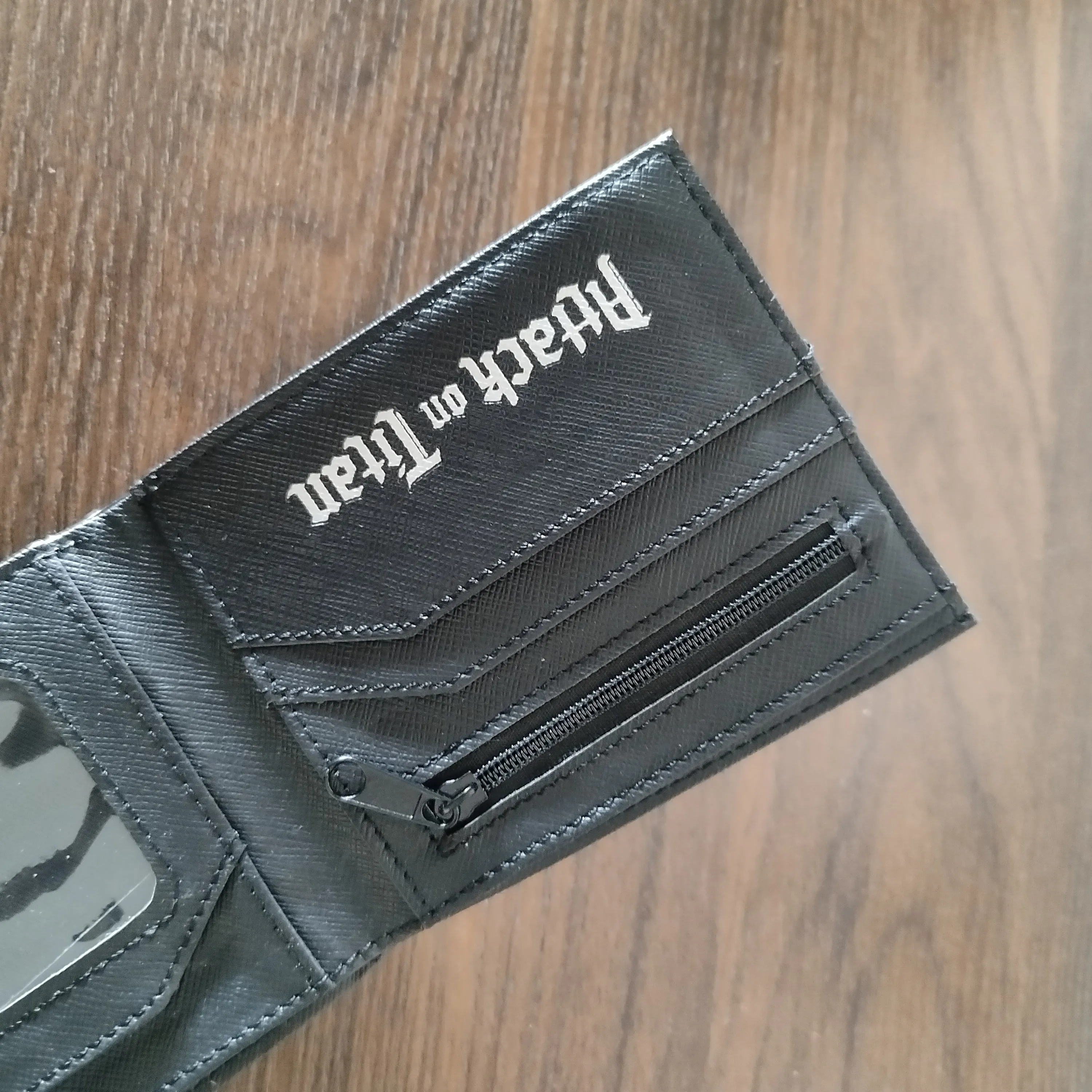 Attack on titan wall wallet