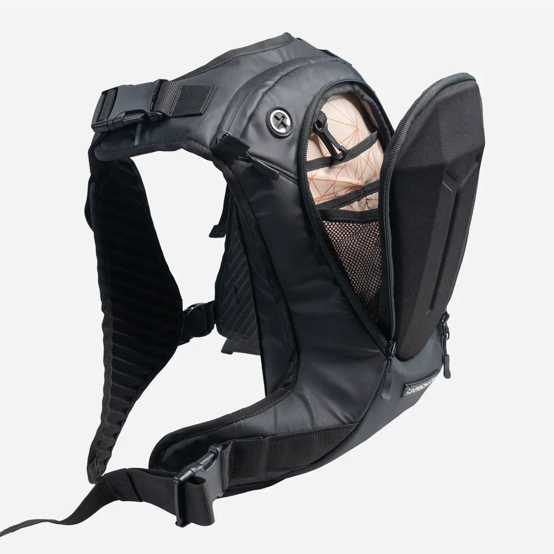 CARBONADO Y07 Hydration Pac (Black)