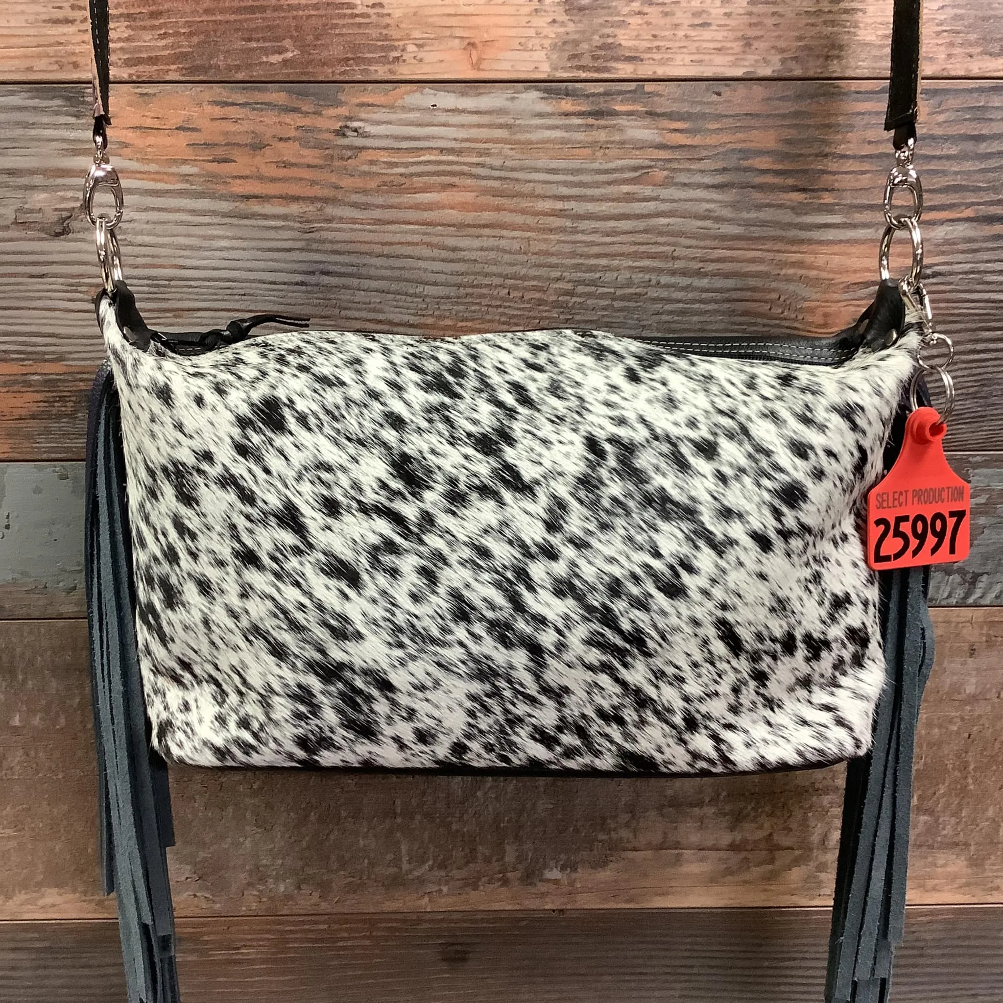 Designer Crossover - #25997 Bag Drop