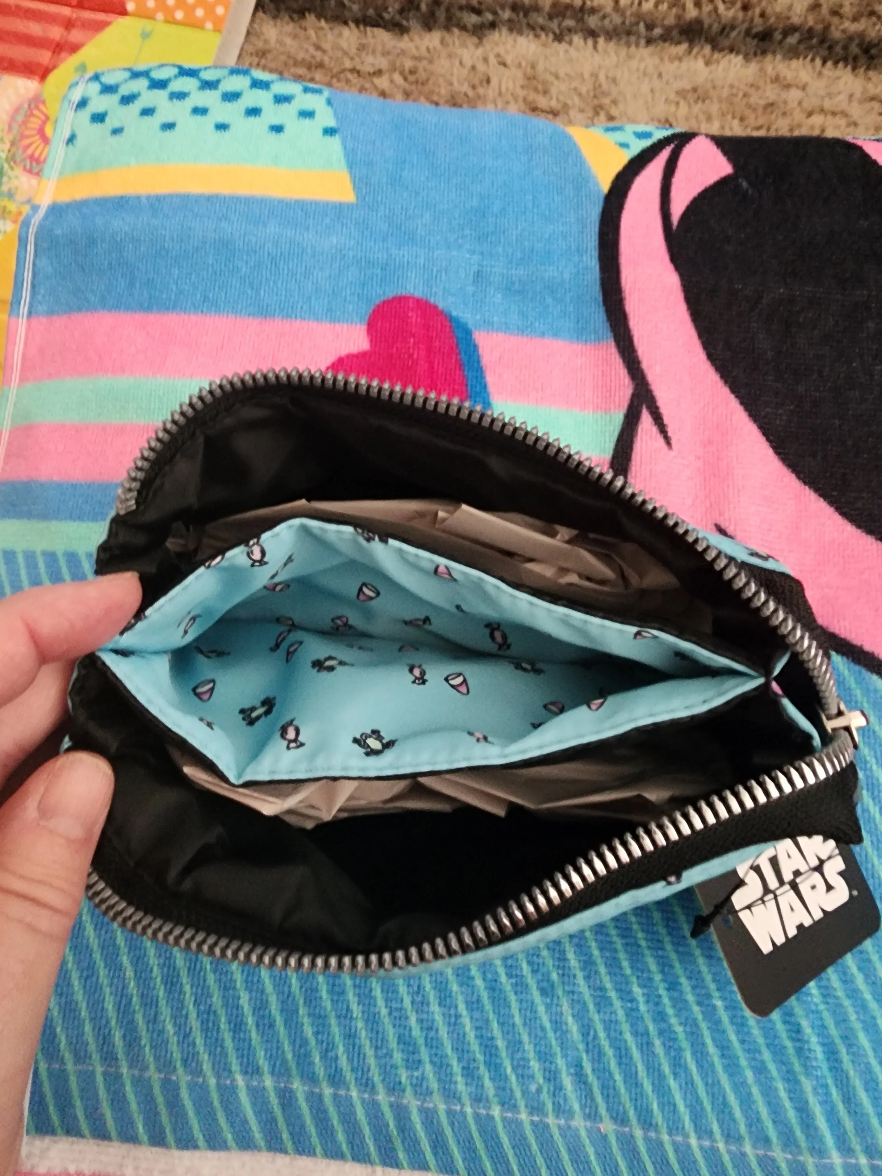 Disney Mandalorian Star Wars Baby Yoda Cosmetic Bag