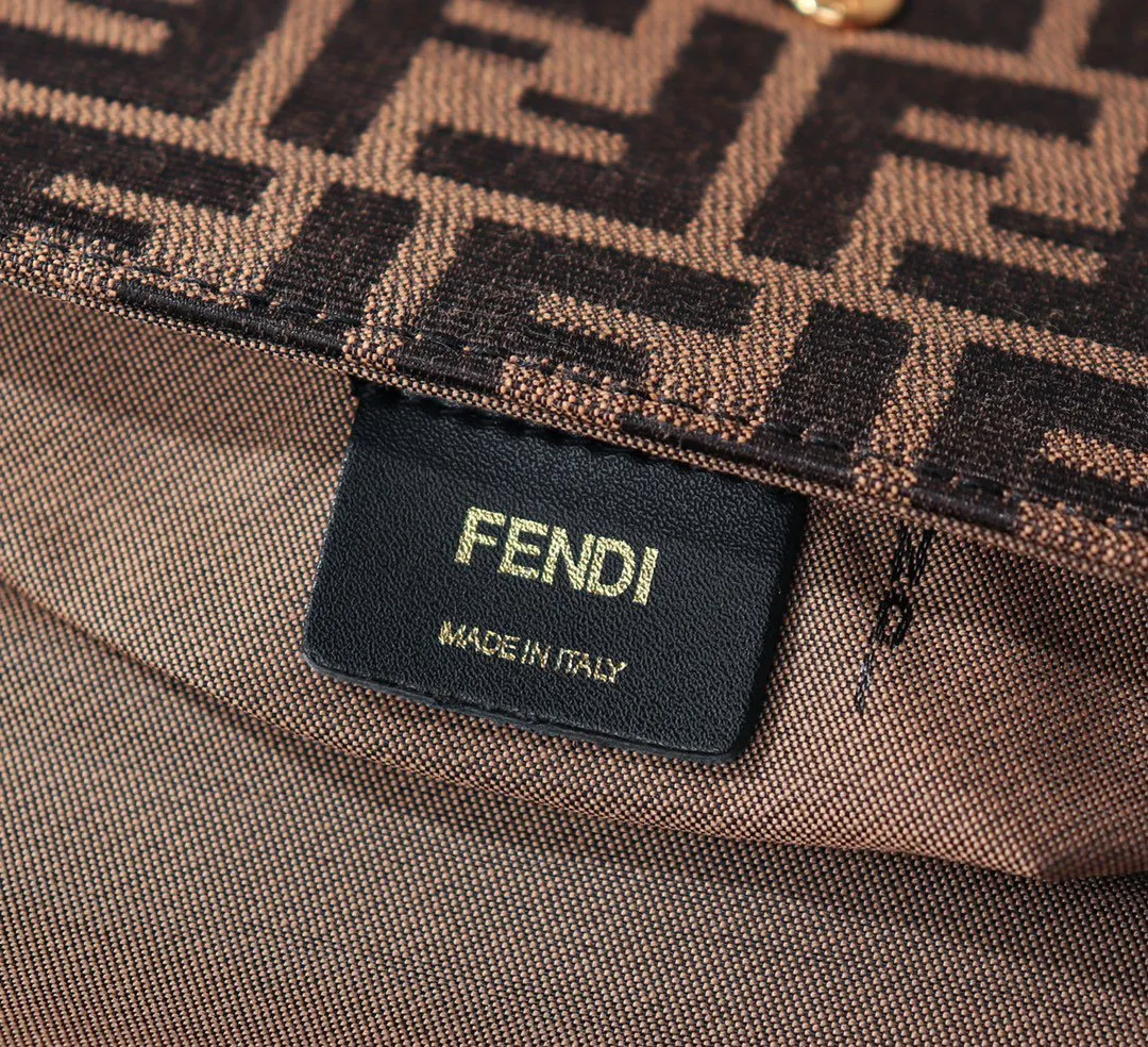 EN   Designer bags by Fendi 068