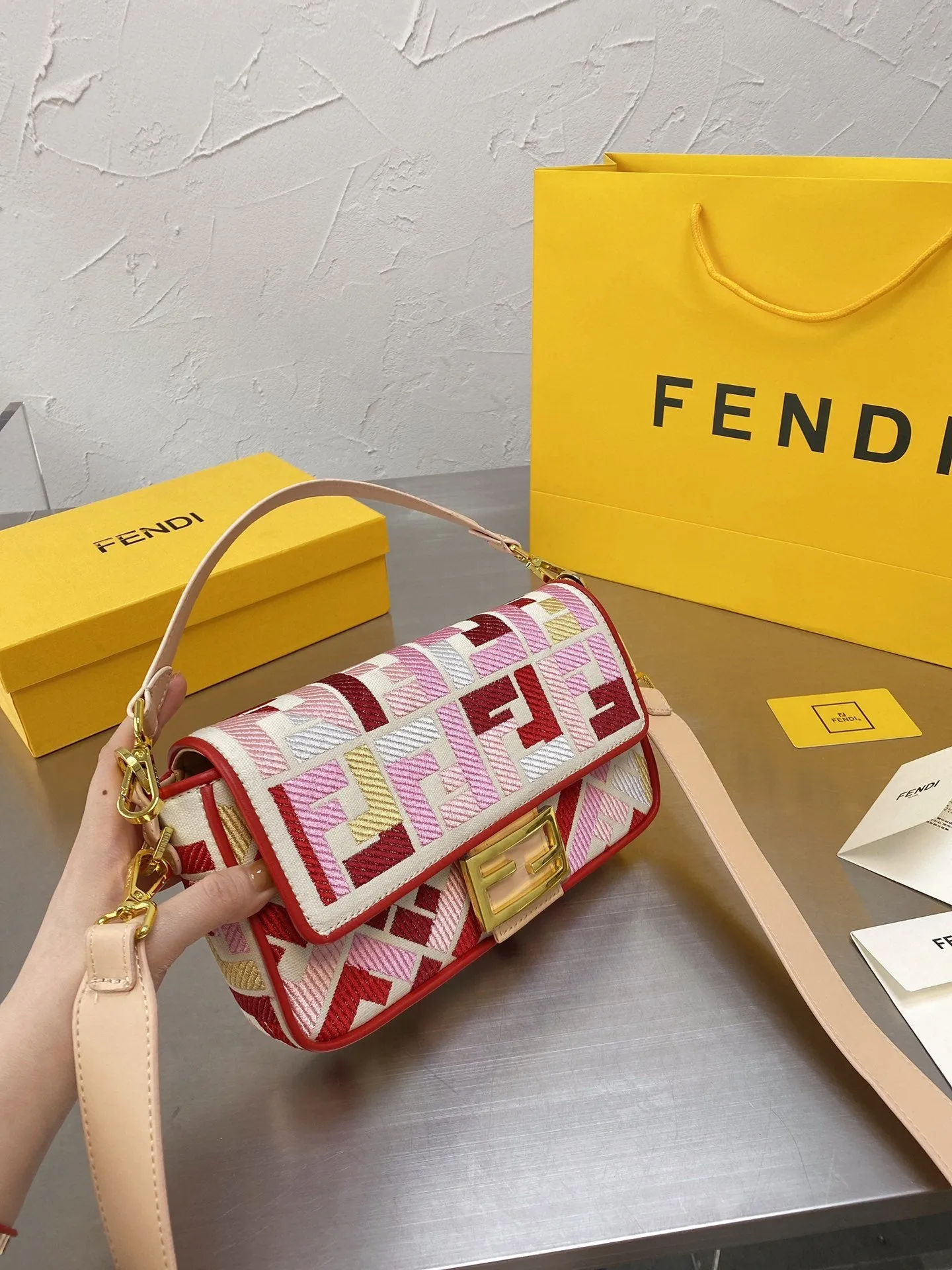 EN   Designer bags by Fendi 119