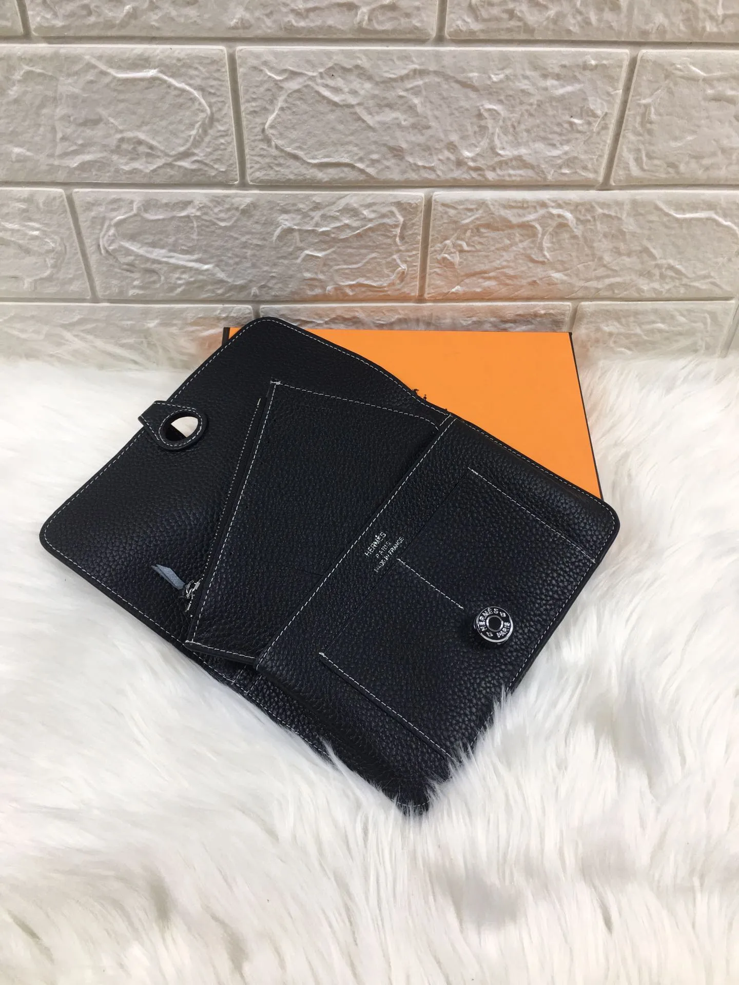 HM DOGON WALLET 20 BLACK GRAINED CALFSKIN