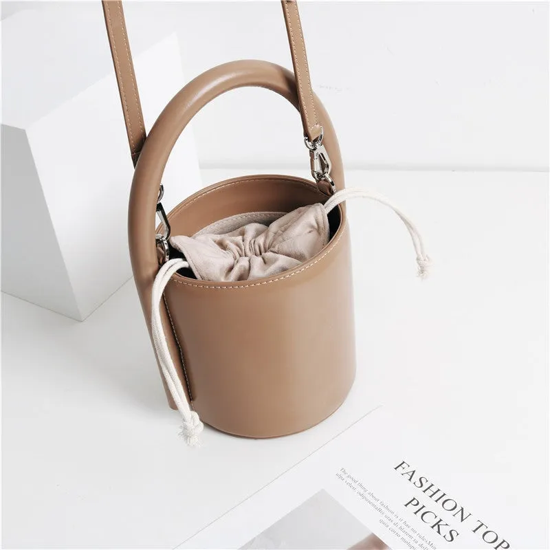 Leather Bucket Bag With Thick Handle