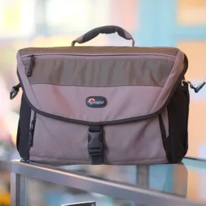 Lowepro Nova 200AW