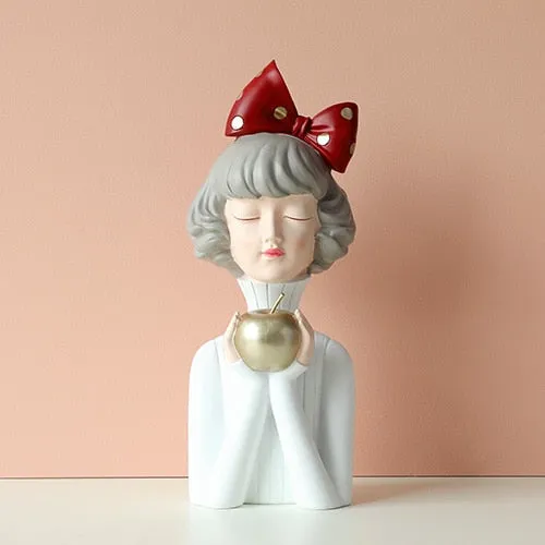 Morden Gorgeous Girl Resin Art Statue