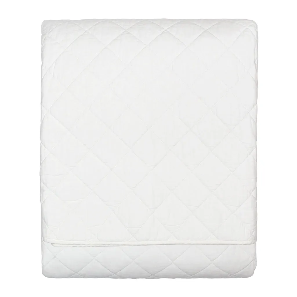 The Diamond Soft White Quilt & Sham