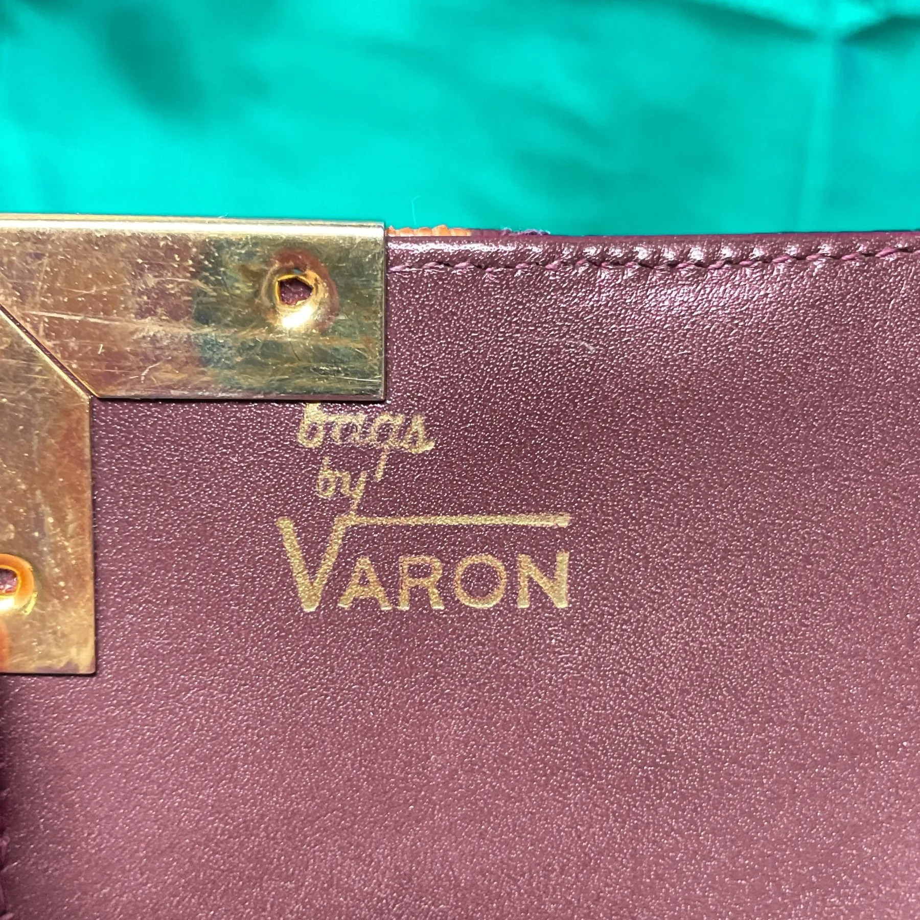 Varon Vintage 70s Snakeskin/Lizard Envelope Clutch Bag   Metal Strap